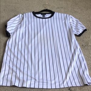 Black and white stripped baseball tee
